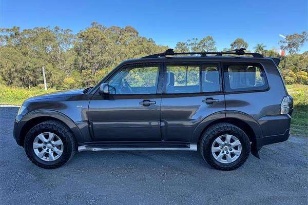 2013 Mitsubishi Pajero GLX-R NW