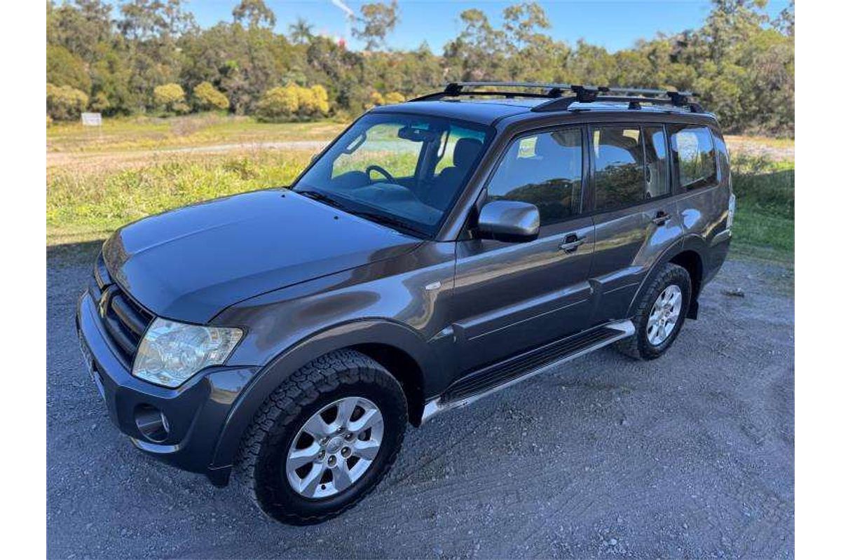 2013 Mitsubishi Pajero GLX-R NW
