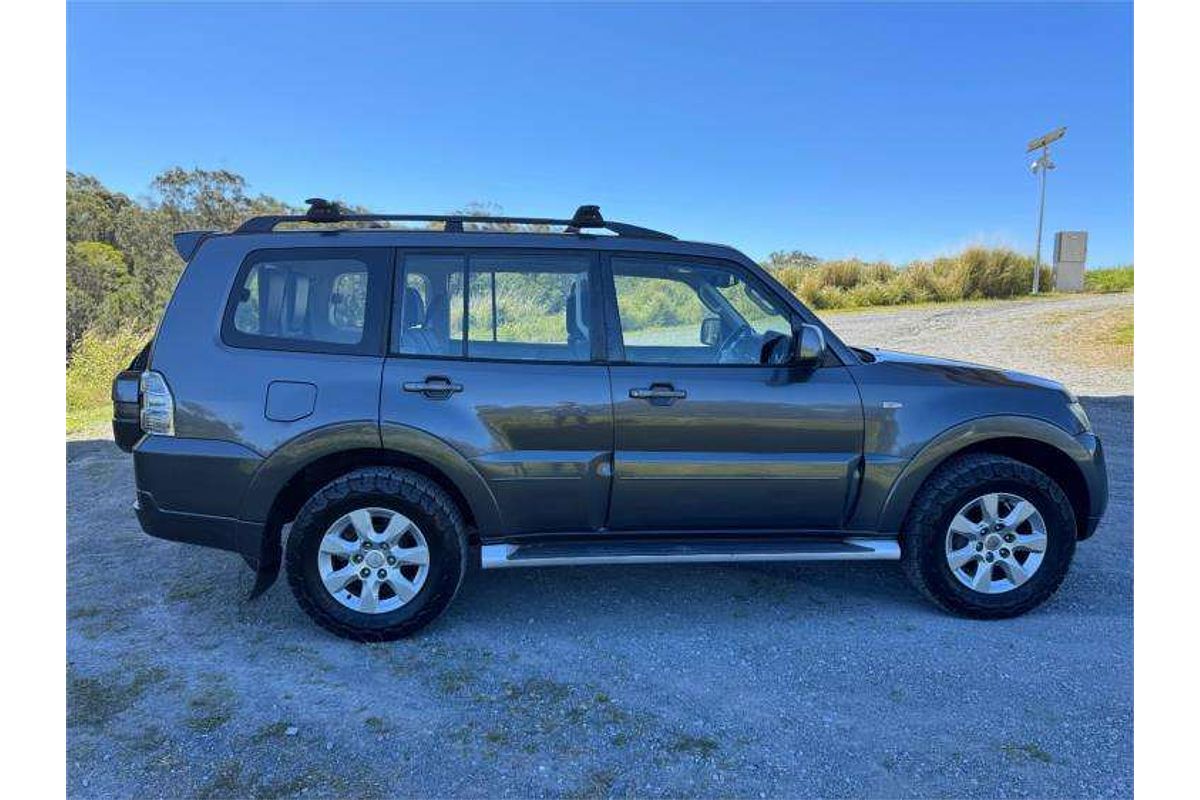 2013 Mitsubishi Pajero GLX-R NW