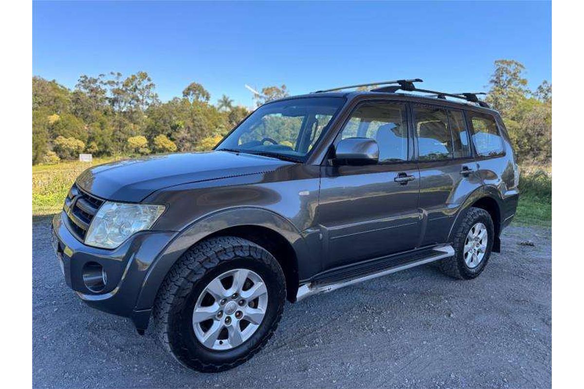 2013 Mitsubishi Pajero GLX-R NW