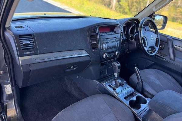 2013 Mitsubishi Pajero GLX-R NW