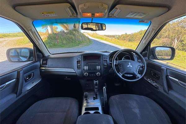 2013 Mitsubishi Pajero GLX-R NW