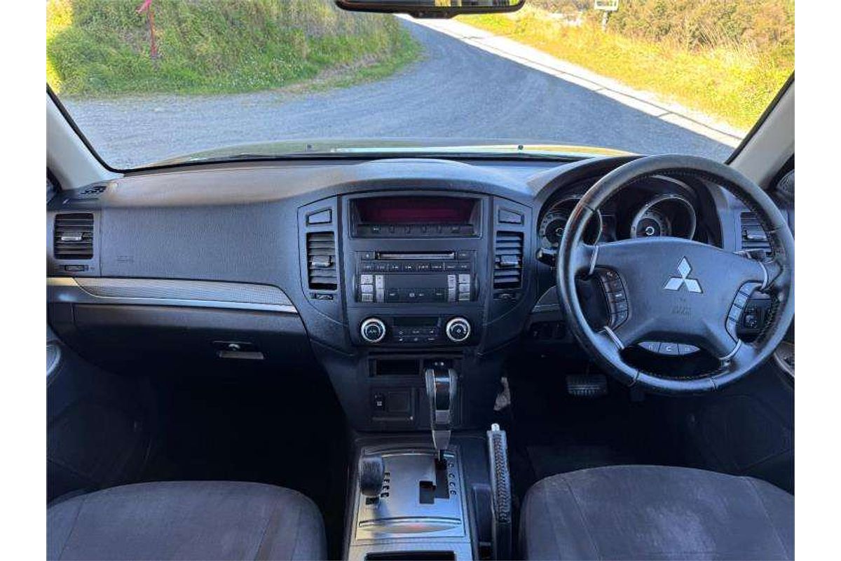 2013 Mitsubishi Pajero GLX-R NW