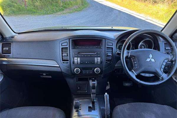 2013 Mitsubishi Pajero GLX-R NW