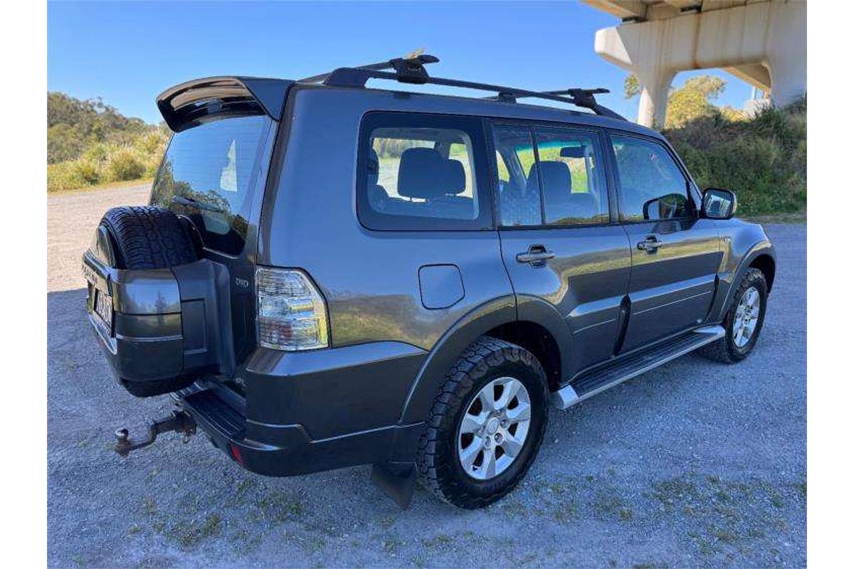 2013 Mitsubishi Pajero GLX-R NW