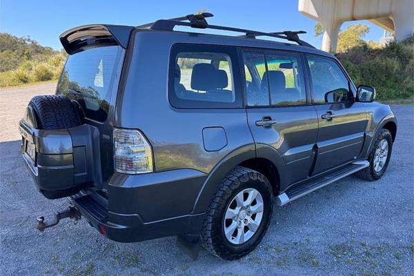 2013 Mitsubishi Pajero GLX-R NW