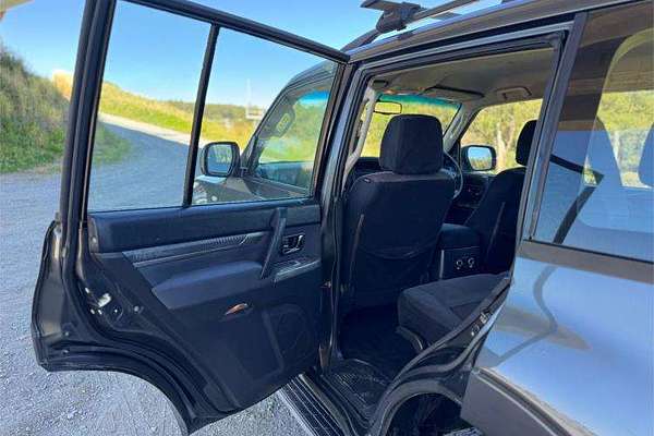 2013 Mitsubishi Pajero GLX-R NW