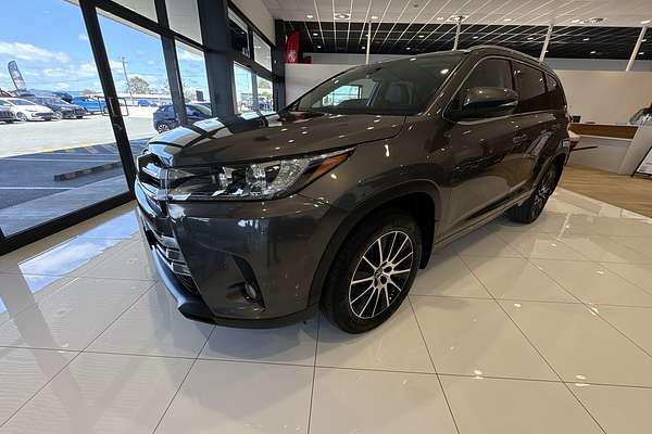 2017 Toyota Kluger Grande GSU50R