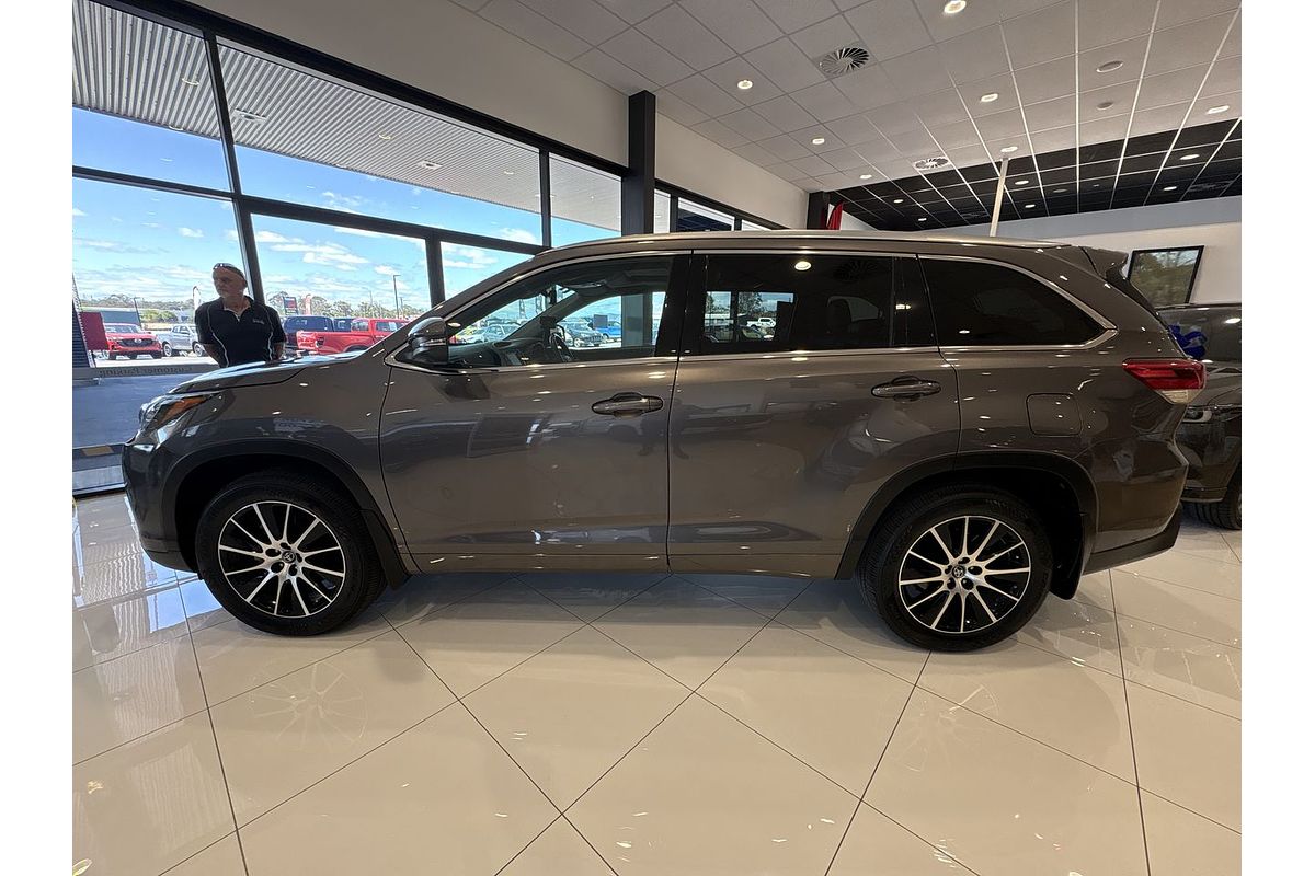 2017 Toyota Kluger Grande GSU50R