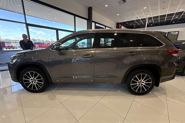 2017 Toyota Kluger Grande GSU50R