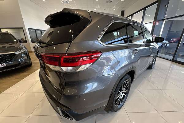 2017 Toyota Kluger Grande GSU50R