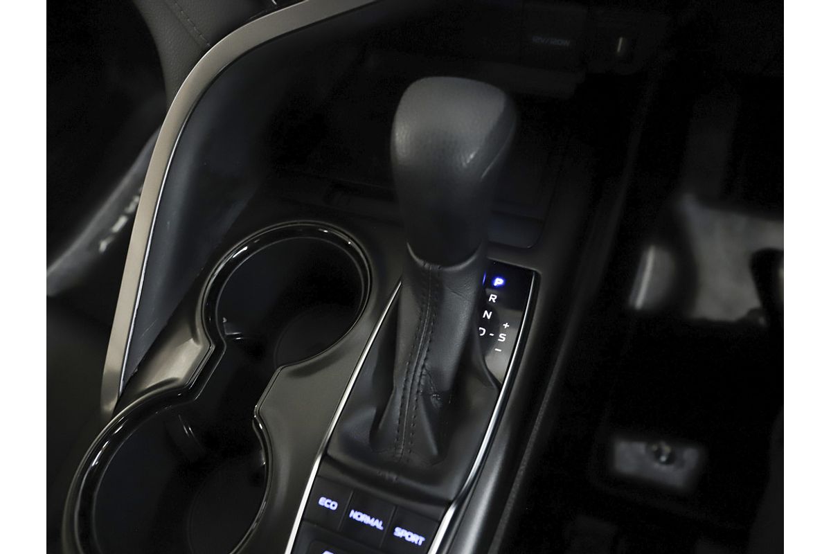 2021 Toyota Camry Ascent AXVH70R