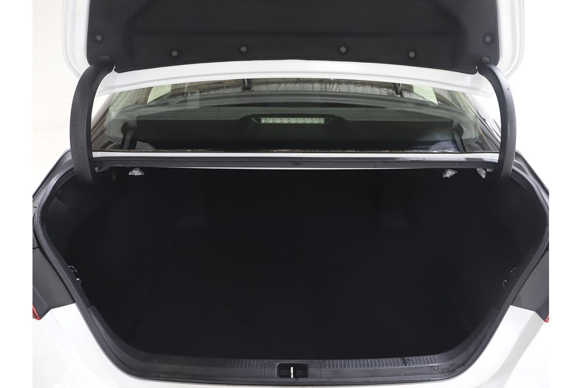 Camry Hybrid Ascent 2.5L Auto CVT Sedan 2Z76740 001