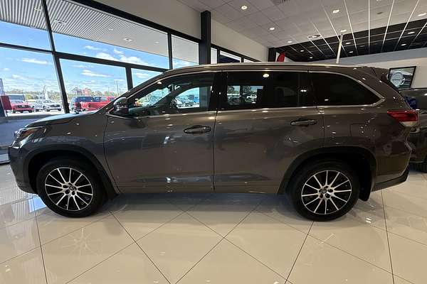 2017 Toyota Kluger Grande GSU50R