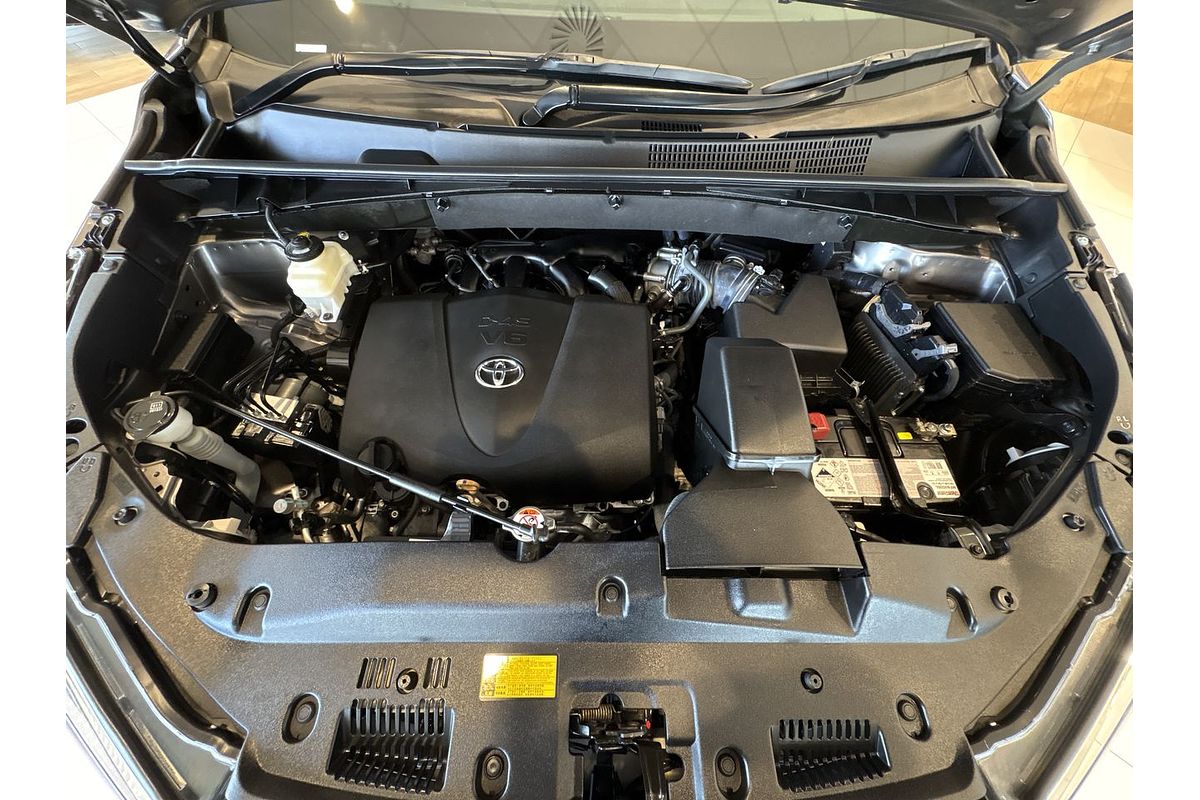 2017 Toyota Kluger Grande GSU50R