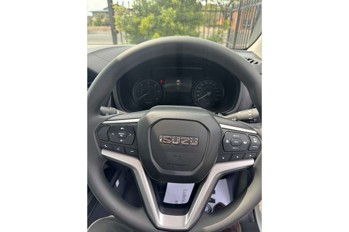 2025 Isuzu D-MAX SX 4X4