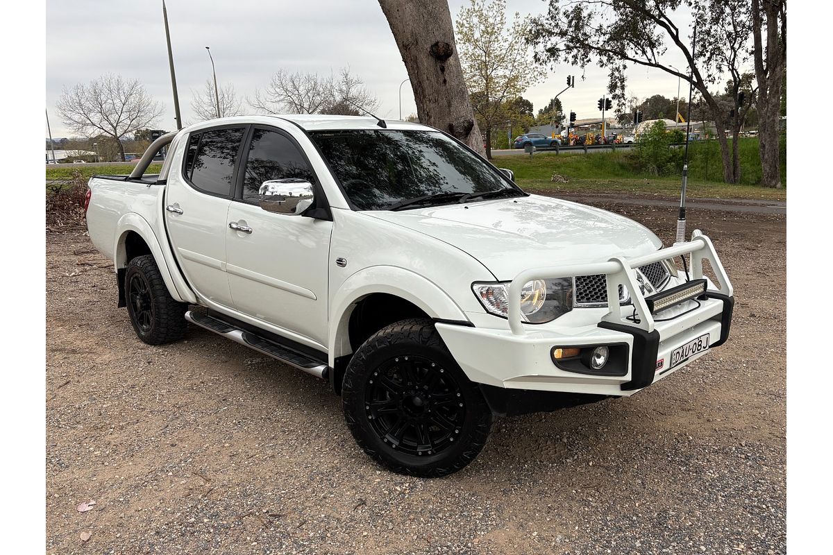 2015 Mitsubishi Triton GLX-R MN 4X4