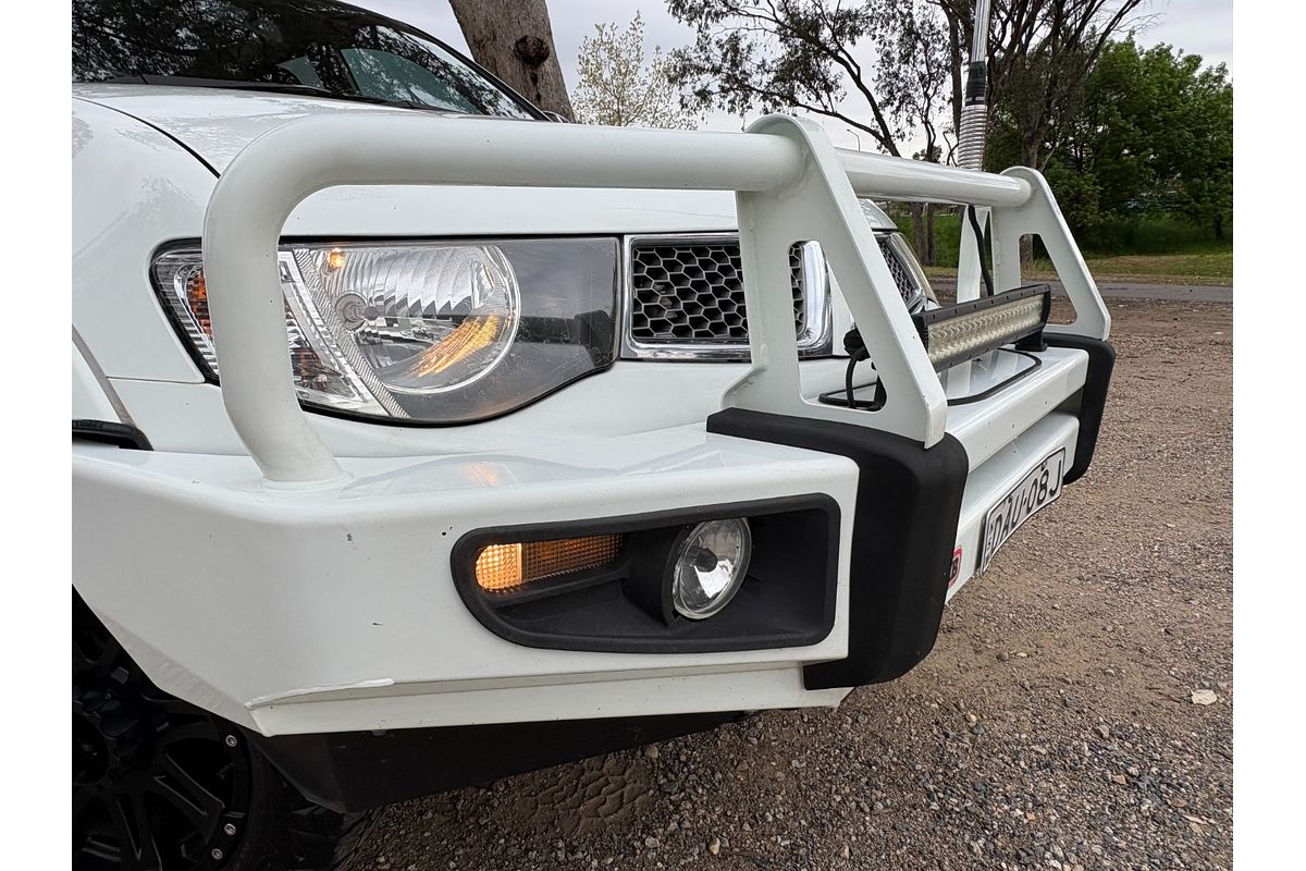 2015 Mitsubishi Triton GLX-R MN 4X4