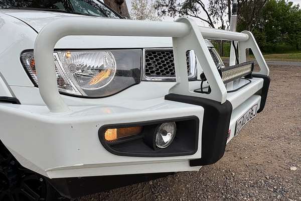2015 Mitsubishi Triton GLX-R MN 4X4