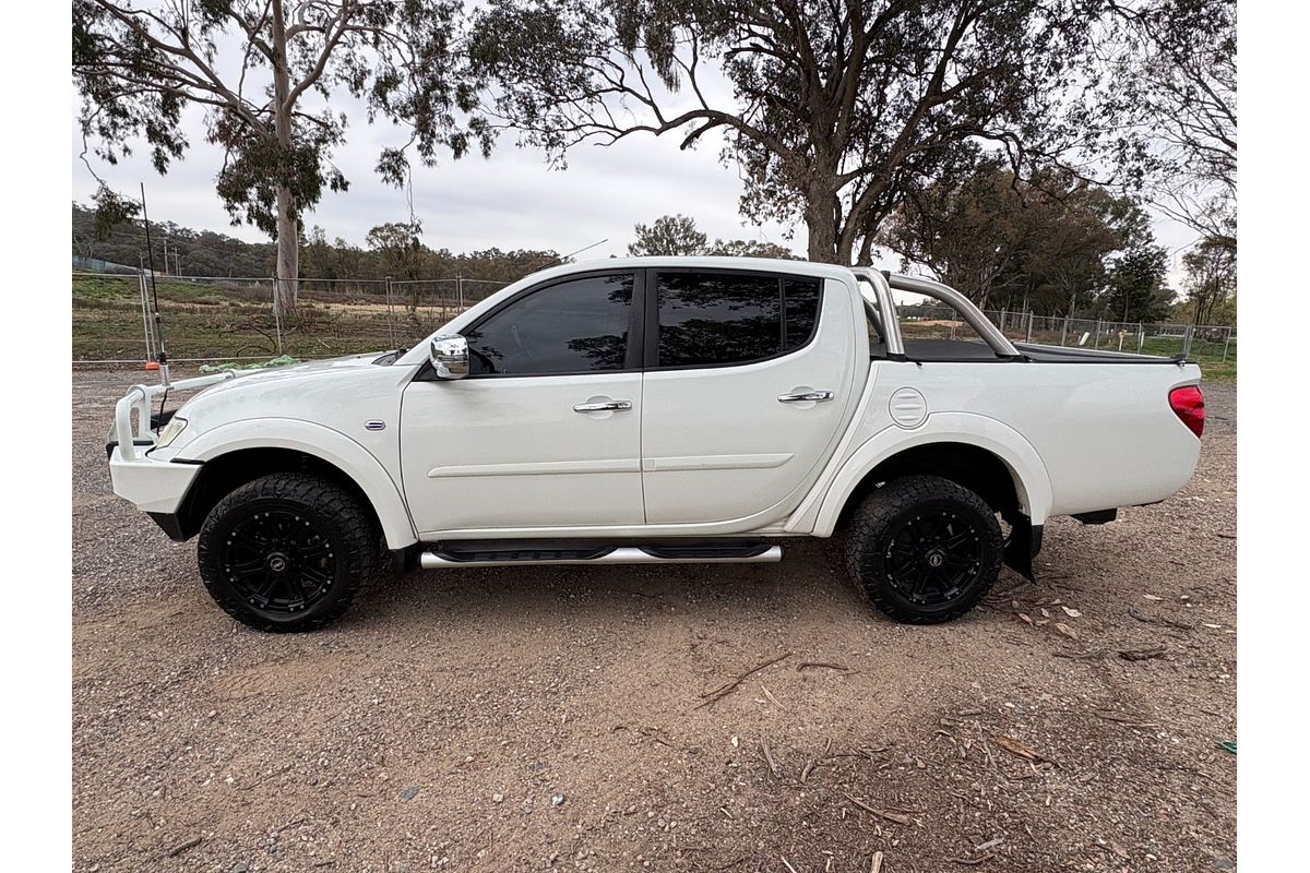 2015 Mitsubishi Triton GLX-R MN 4X4