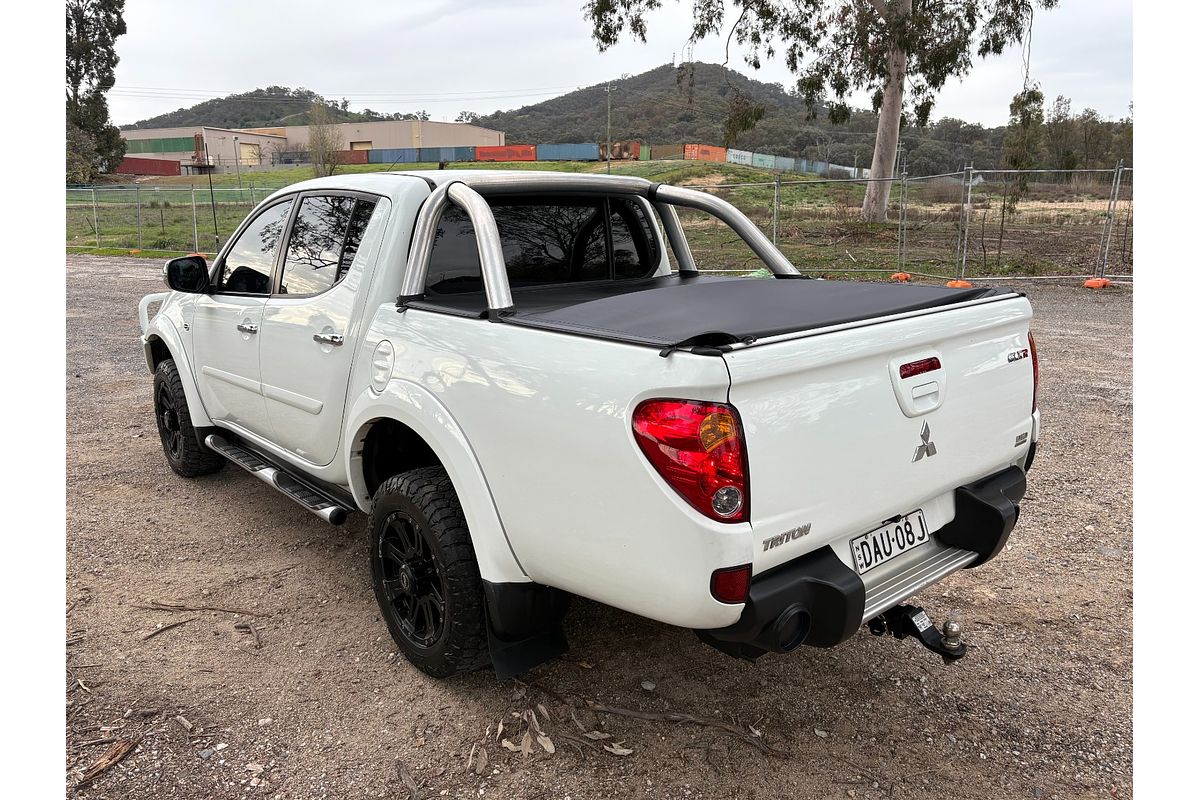 2015 Mitsubishi Triton GLX-R MN 4X4