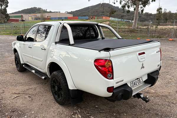2015 Mitsubishi Triton GLX-R MN 4X4