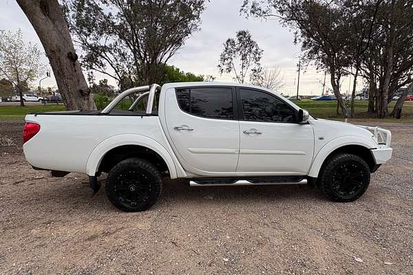 2015 Mitsubishi Triton GLX-R MN 4X4