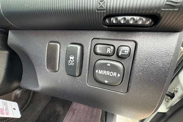 2015 Mitsubishi Triton GLX-R MN 4X4