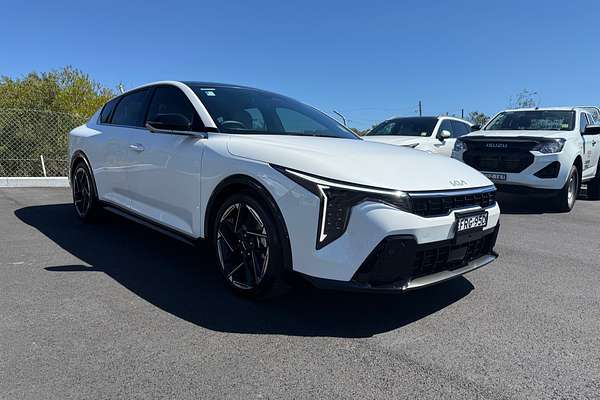 2024 Kia K4 GT-Line CL4m
