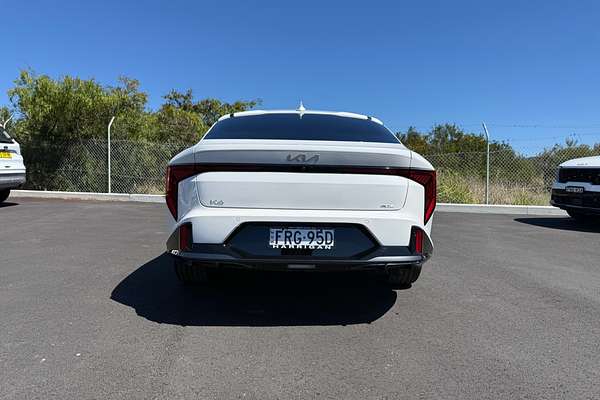 2024 Kia K4 GT-Line CL4m