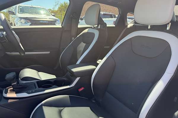 2024 Kia K4 GT-Line CL4m