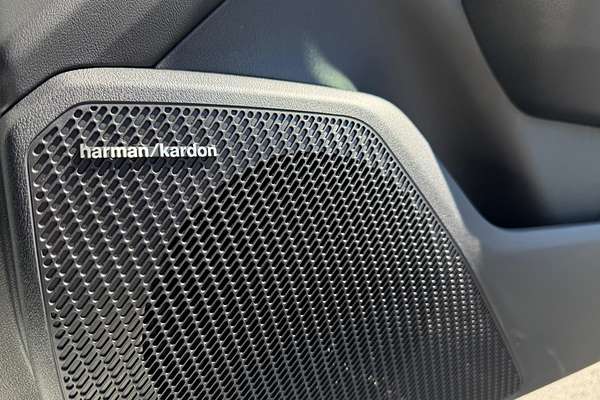 2024 Kia K4 GT-Line CL4m