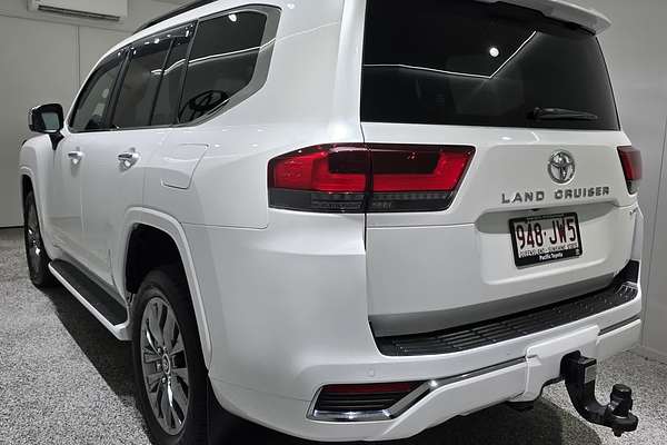 2023 Toyota Landcruiser Sahara ZX FJA300R