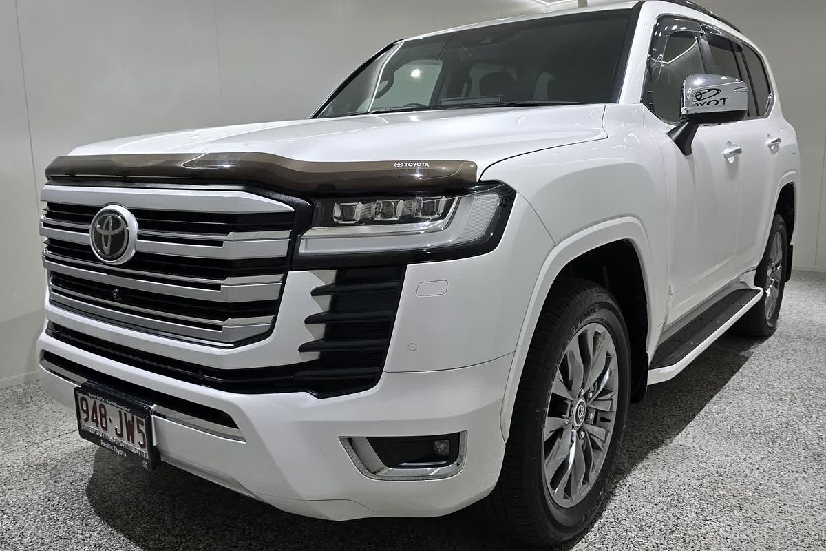 2023 Toyota Landcruiser Sahara ZX FJA300R