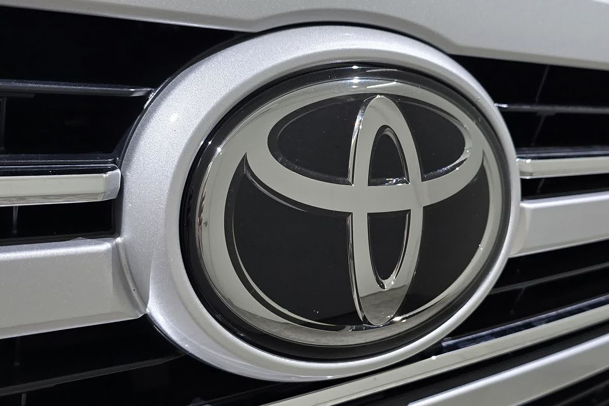 2023 Toyota Landcruiser Sahara ZX FJA300R