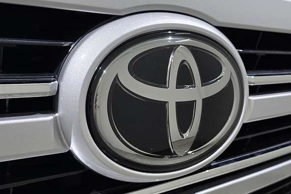 2023 Toyota Landcruiser Sahara ZX FJA300R