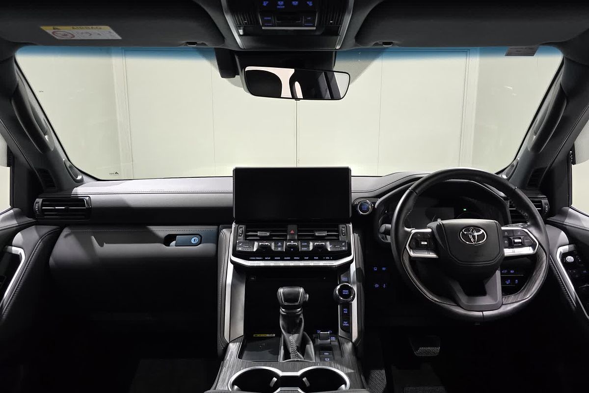 2023 Toyota Landcruiser Sahara ZX FJA300R