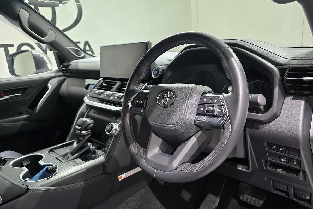 2023 Toyota Landcruiser Sahara ZX FJA300R