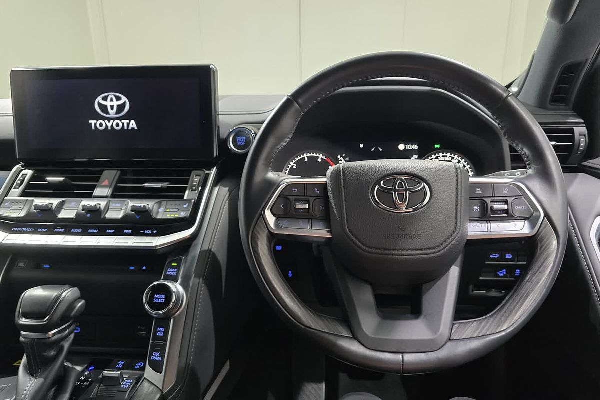 2023 Toyota Landcruiser Sahara ZX FJA300R