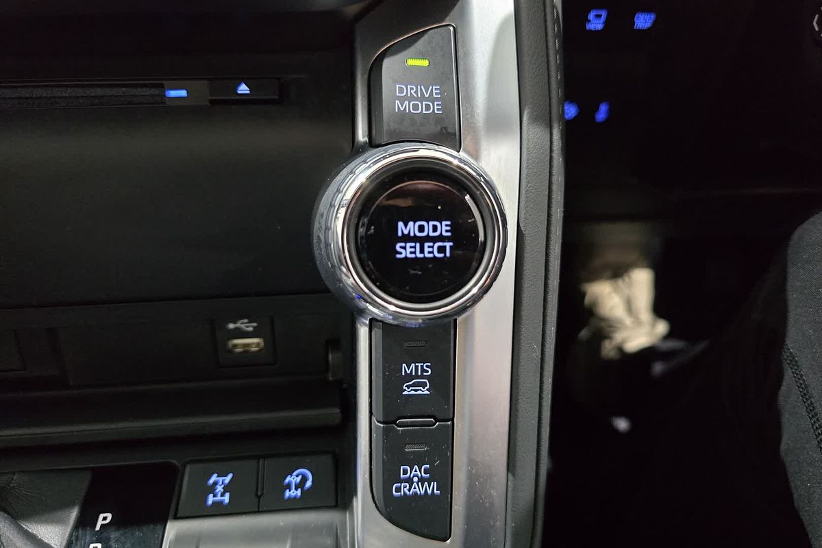 2023 Toyota Landcruiser Sahara ZX FJA300R