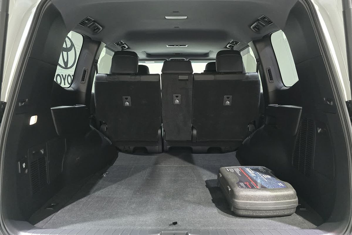 2023 Toyota Landcruiser Sahara ZX FJA300R