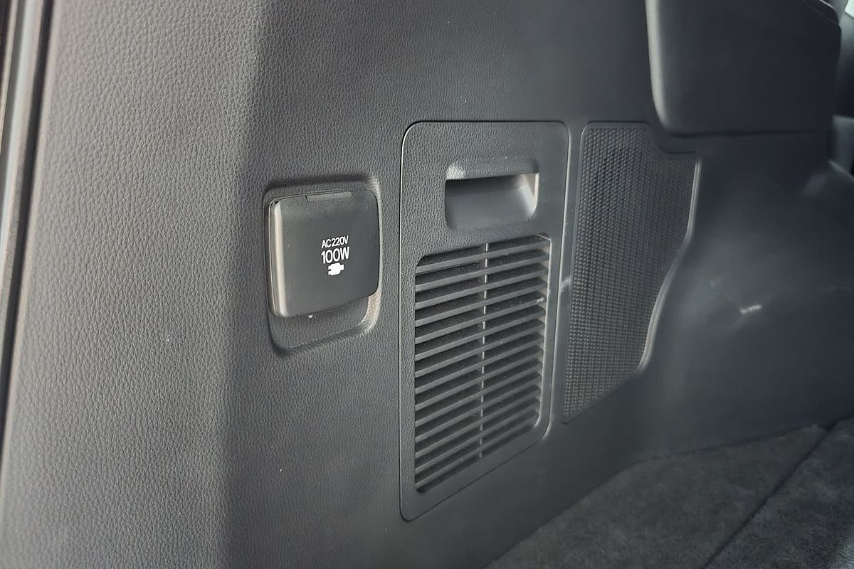 2023 Toyota Landcruiser Sahara ZX FJA300R