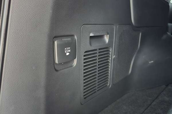 2023 Toyota Landcruiser Sahara ZX FJA300R