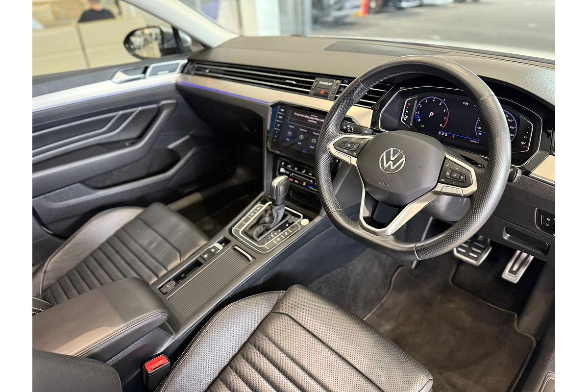 2023 Volkswagen Passat Alltrack 162TSI Premium B8