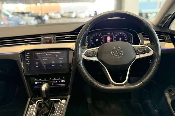 2023 Volkswagen Passat Alltrack 162TSI Premium B8