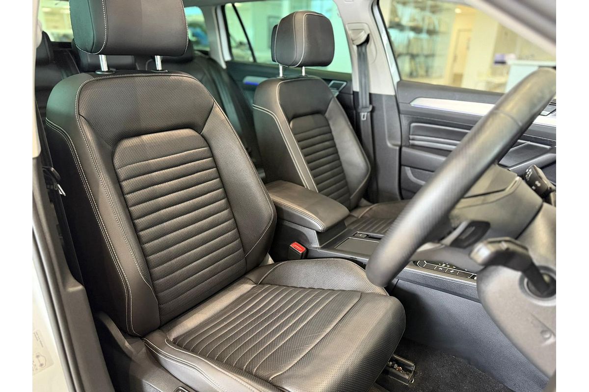 2023 Volkswagen Passat Alltrack 162TSI Premium B8