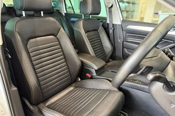 2023 Volkswagen Passat Alltrack 162TSI Premium B8