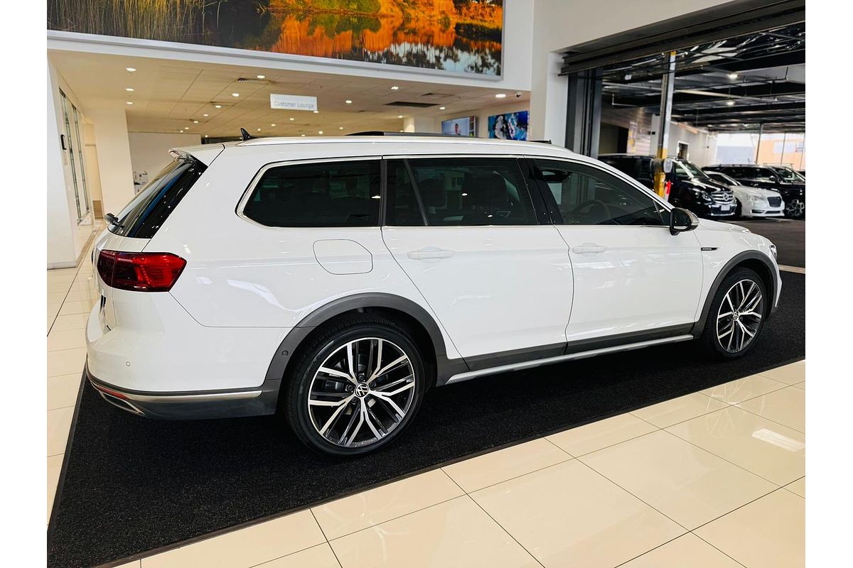 2023 Volkswagen Passat Alltrack 162TSI Premium B8