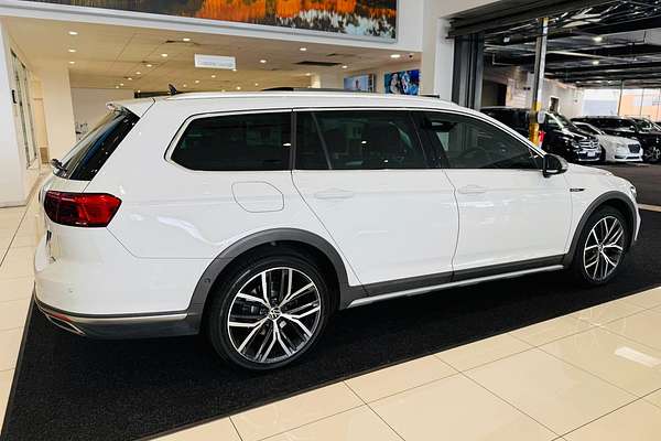 2023 Volkswagen Passat Alltrack 162TSI Premium B8
