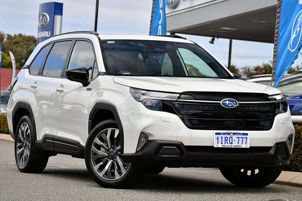 2025 Subaru Forester Hybrid Touring S6